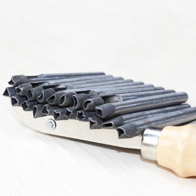 Leatherwork Manual - 20個入り 5mm 鉄製 不規則な花型パンチ レザーフラワーパンチャー 打孔機