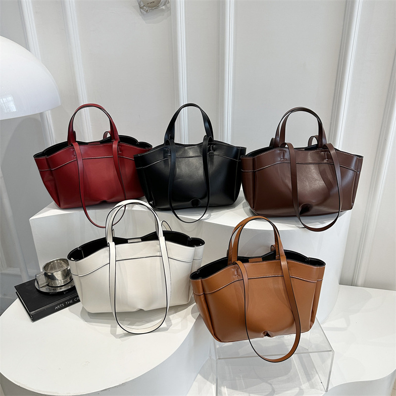 1個入り特別バッグ レディース大容量ファッションジョーカーシ - Leatherwork Rivets のレビューと価格