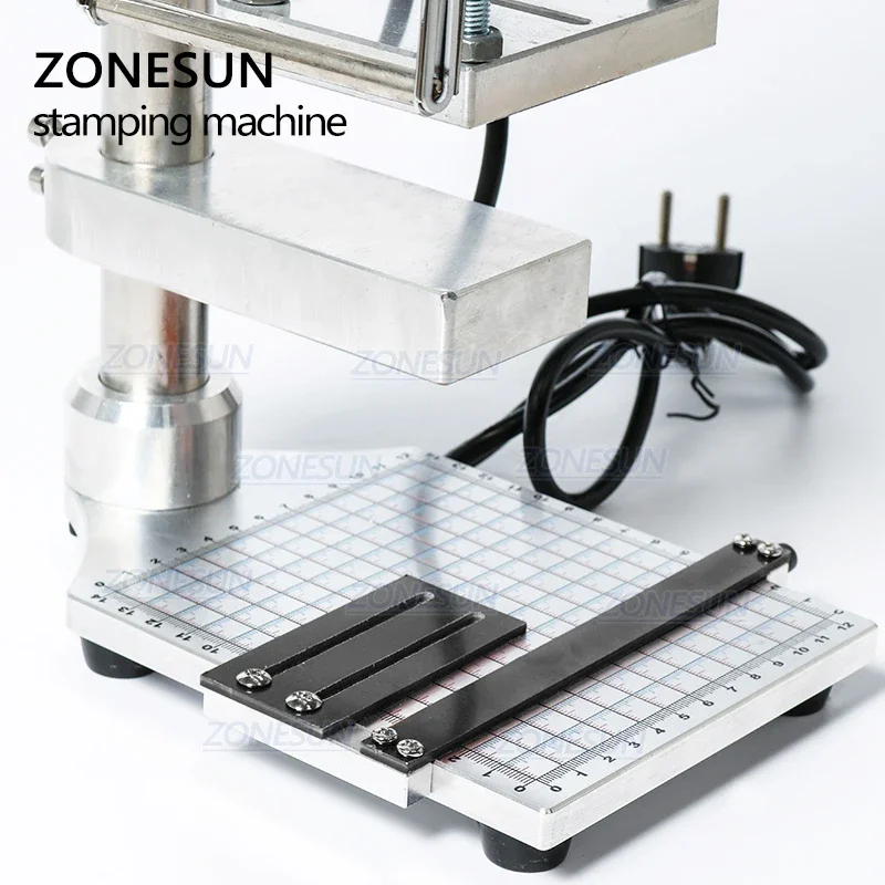 ZONESUN 二枚プレート式手動革ホットフォイルスタンプ機 - Leatherwork Manual のレビューと価格