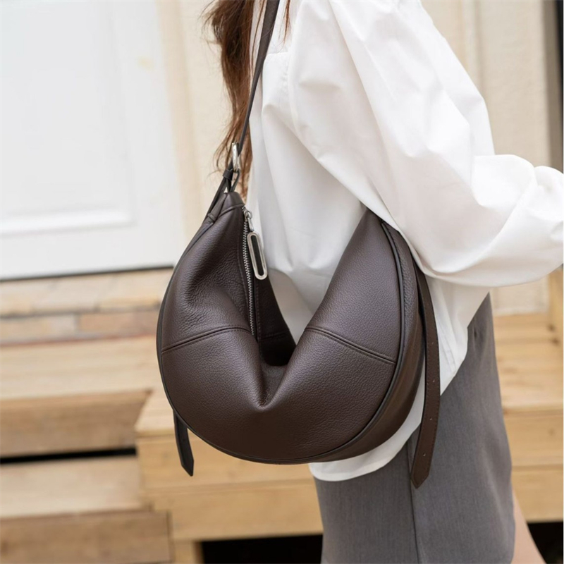 BURMINSA 本革 クレセント ホーボー ショルダーバッ - Leather Work Handbag のレビューと価格
