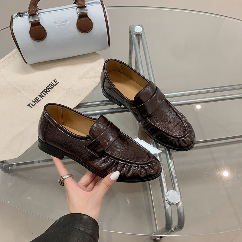 大きいサイズのレディースラグジュアリーローファー 本革 厚底 - Leather Work Flats Women のレビューと価格