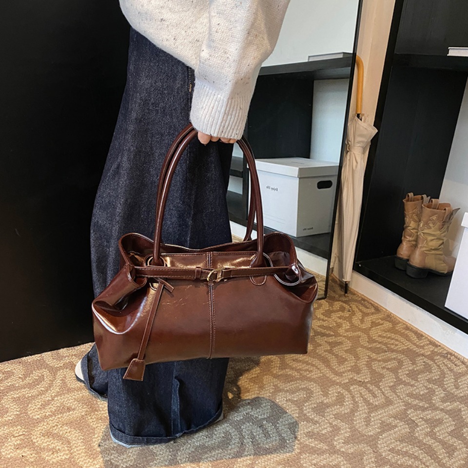 冬用オイルPUレザーホーボーハンドバッグショルダーバッグレト - Leather Work Handbag のレビューと価格